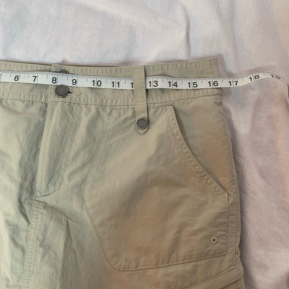 Columbia women’s skorts size8 several pockets (see photos) - Picture 11 of 15